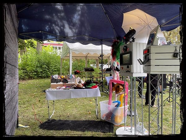 Fotobox mit Requisiten und Drucker Fotobox mit Requisiten und Drucker