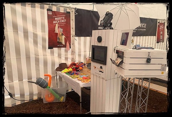 Fotobox im Partyzelt Fotobox im Partyzelt