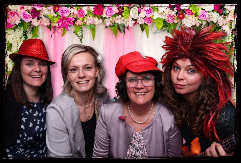 Fotobox Hintergrund Blumenwand Hochzeit Rosa Weiß