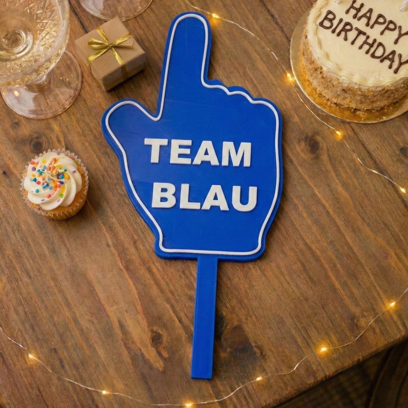 Blaues Hand-Schild mit Aufschrift Team Blau als Fotobox Requisite